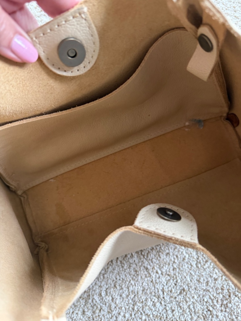 Portland Leather Ivory/light beige Pebbled Leather Tote - Picture 4 of 4
